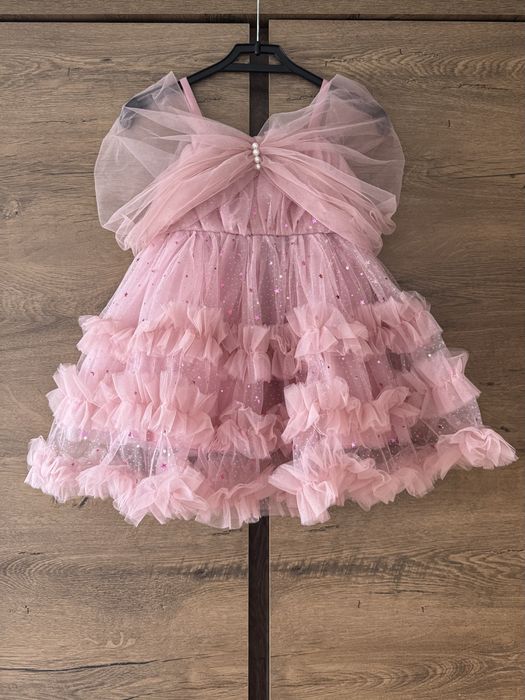 Rochie fetite roz cu tulle si perle