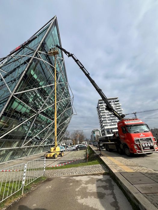 Камион с кран за София и страната