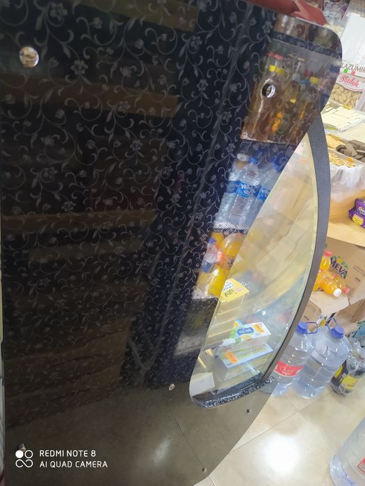 Холодильник витрина