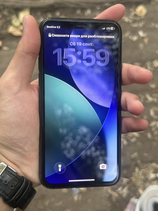 Iphone 11 pro 64gb 100akb