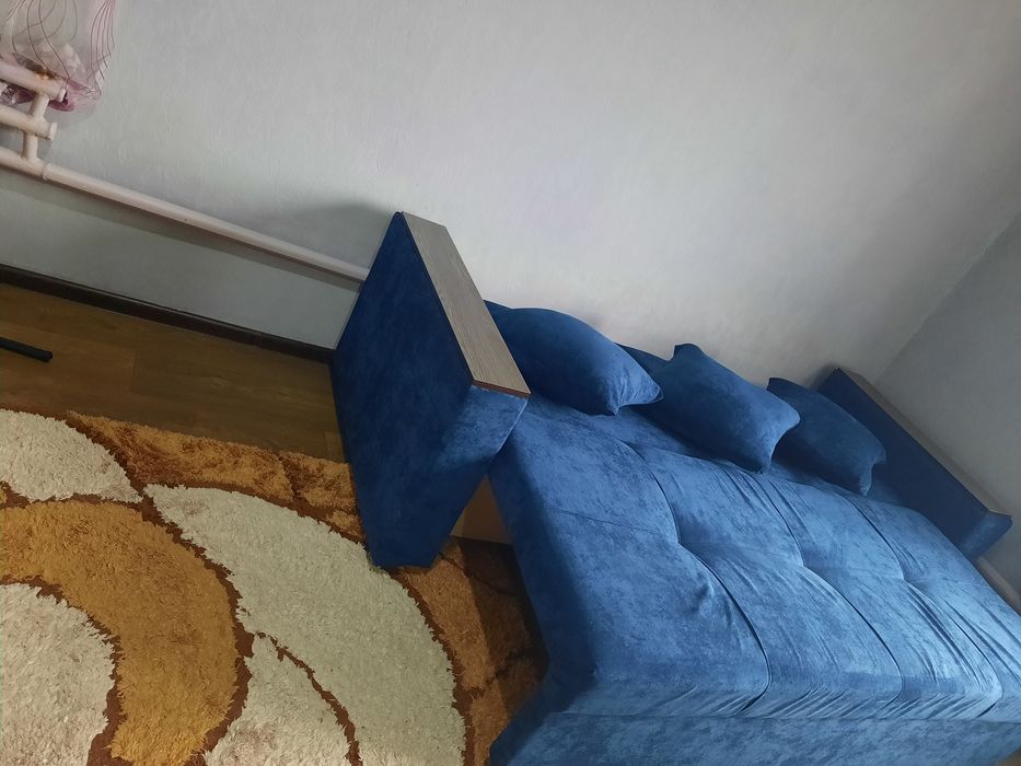 Диван 55000 почти новый