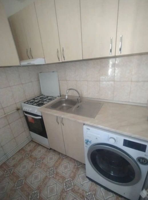 Închiriez apartament