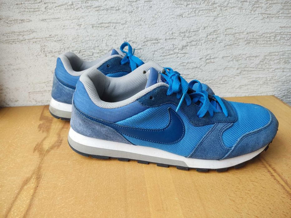 Маратонки NIKE MD RUNNER 2