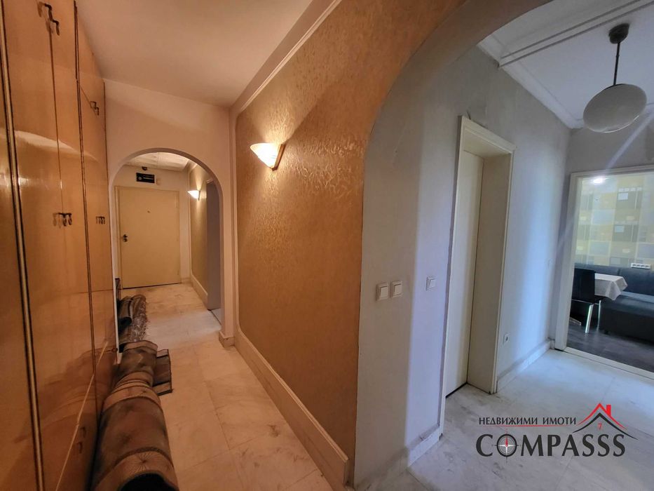 Продава се Многостаен апартамент в Добрич, Център - 120 кв.м за 892 €/кв.м - Снимка #3