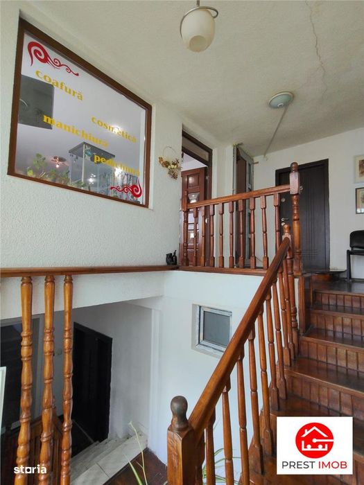 Apartament si spatiu comercial de vanzare