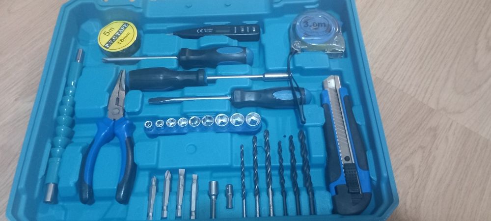 Акумулаторен ударен винтоверт