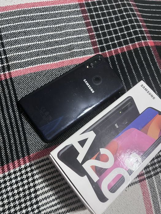 Продам samsung A20s