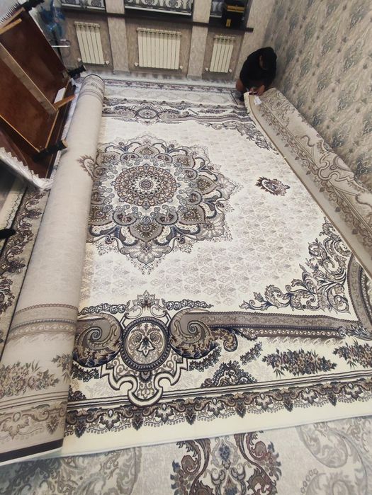 Гилам 9м 4,5м холати янги