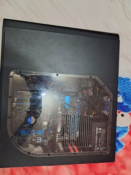 Vand unitate I7 windows nou