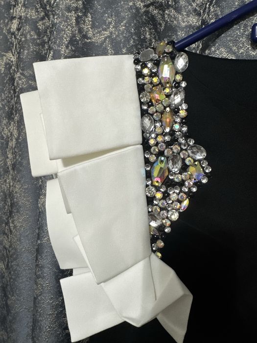 Продам вечернее платье новое 40 размер