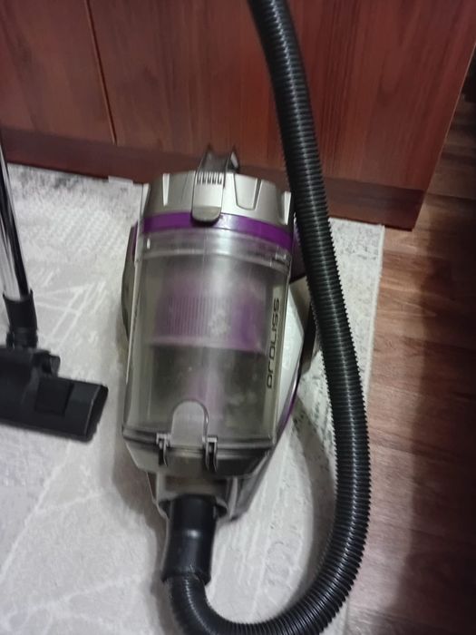 Продам пылесос в