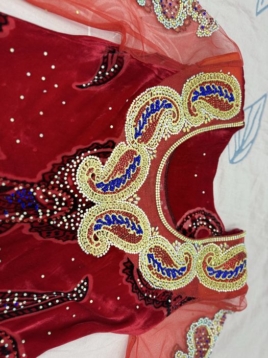 Келин кўйлаги. Ҳолати жуда яхши