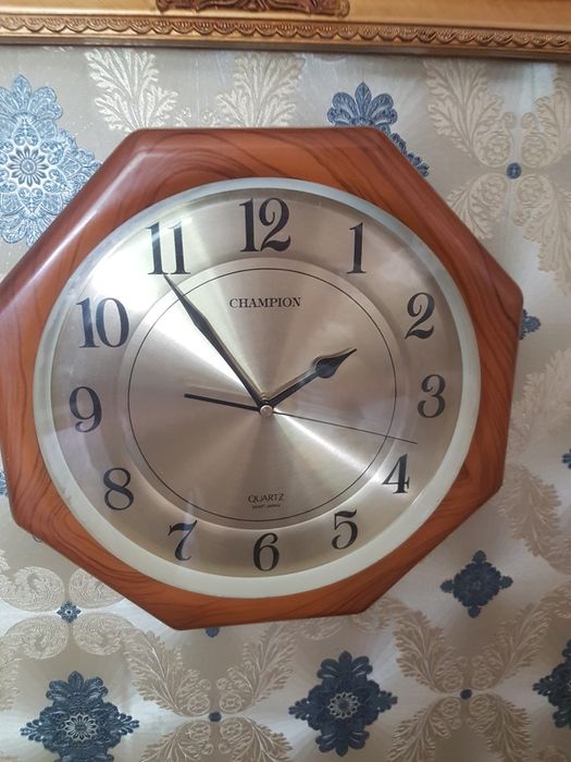 Часы настенные. Б/у.