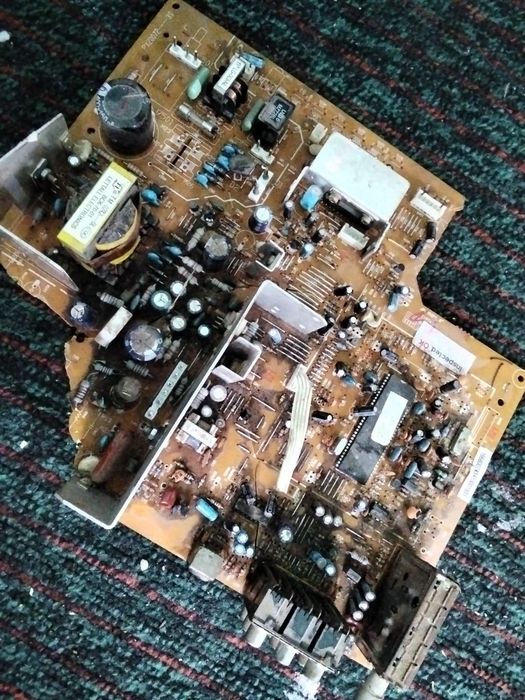 Приём плат и радиодеталей