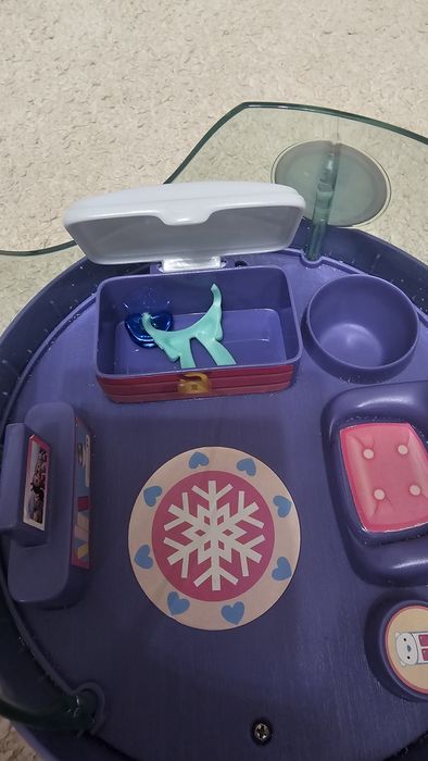 Cry babys, къща заедно с бебета. Цената е за всичко!