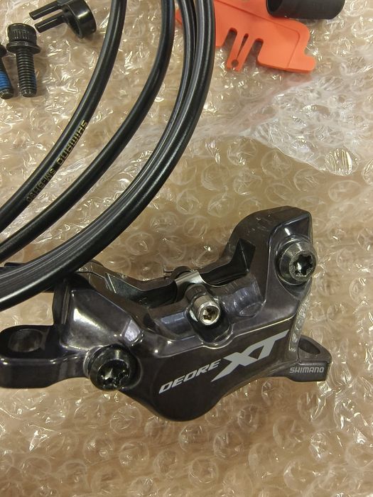 Сет Дискови Спирачки: SHIMANO DEORE XT BL-M8100/BR-M8120 Четирибутални