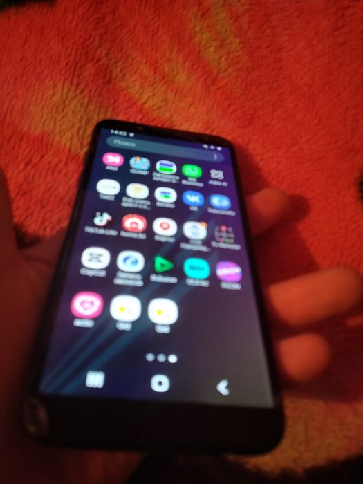 Продам сотовый телефон samsung