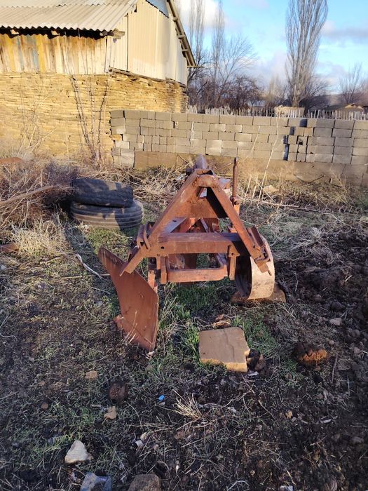 Трактор 80 соқасымен сатылады