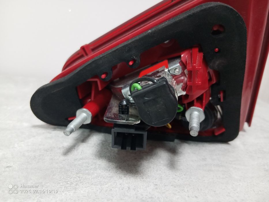 Продавам вътрешен стоп ляв за audi a5 s5