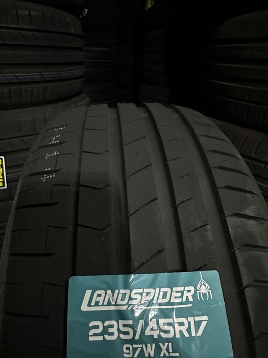 Нови летни гуми LANDSPIDER UHP 235/45R17 97W XL НОВ DOT БОРД 2354517