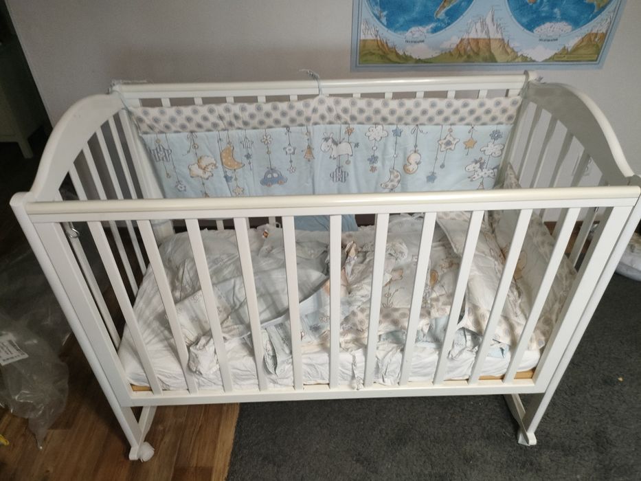 Кроватка детская
