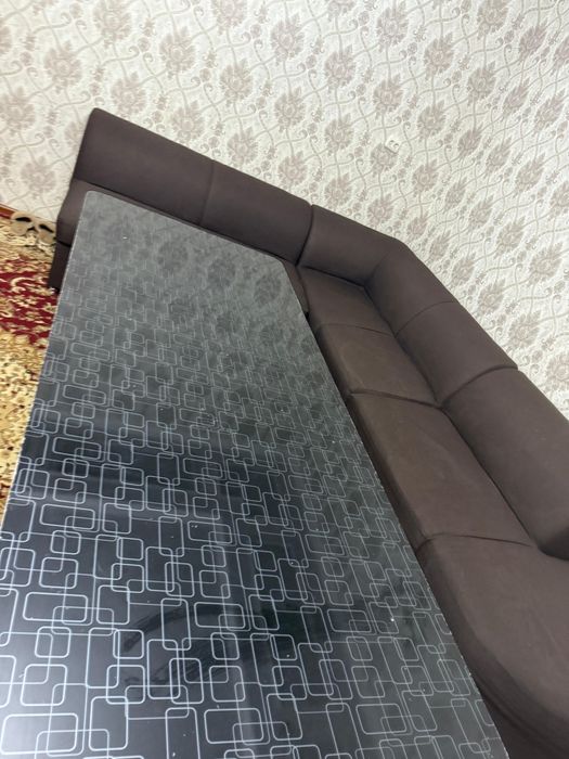 Диван уголок в среднем состоянии