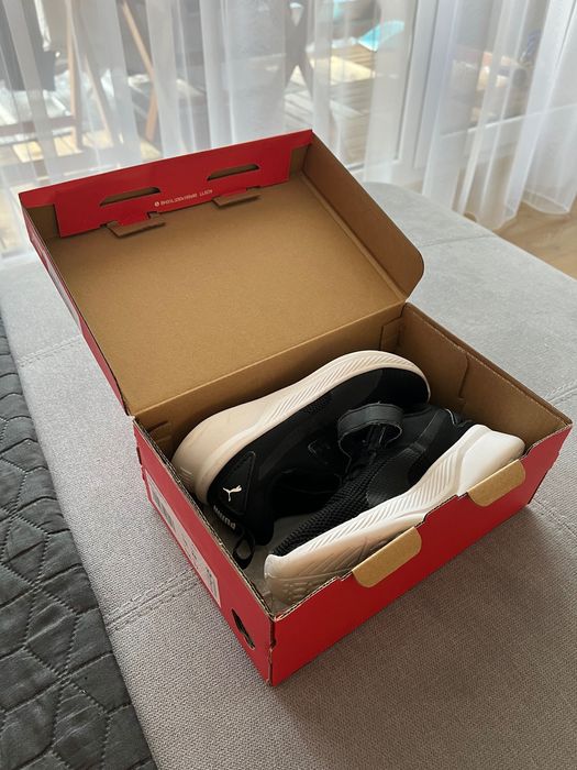 Маратонки PUMA размер 28,5 стелка 17 см