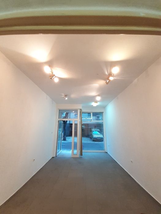 Дава се под наем Магазин в Варна, Централна поща - 30 кв.м за 239.19 € - Снимка #3