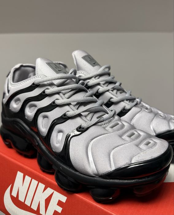 Nike Vapor Max Plus Grey Black