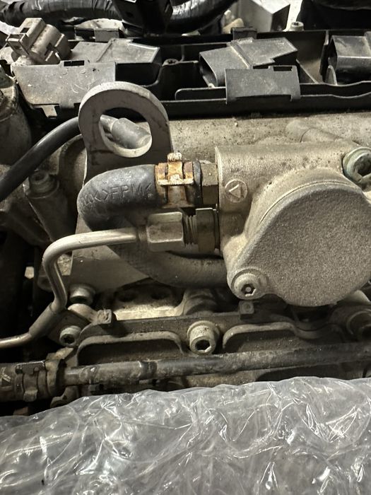 Помпа високо налягане 1.6 фси Голф 5 Туаран