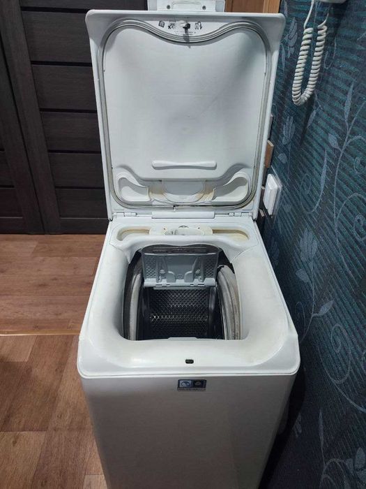 Стиральная машина "Electrolux"