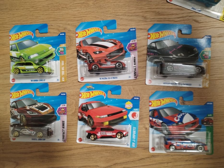 Hot wheels колички mainline