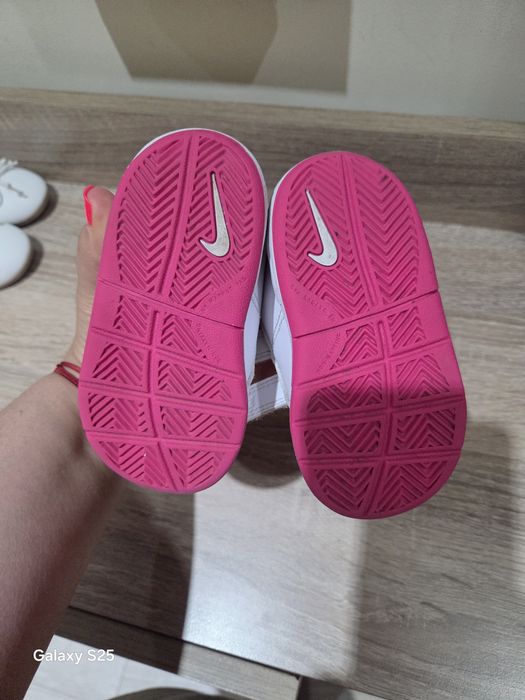 Детски маратонки Nike в добро състояние