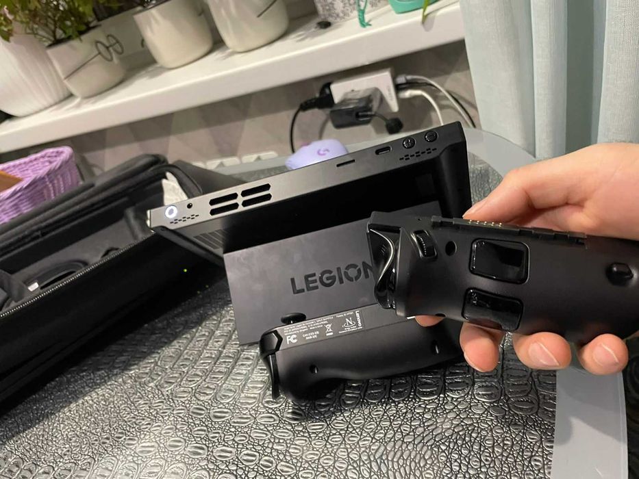 Игровая приставка Legion