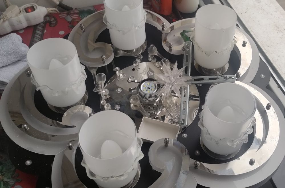 Lustră cu telecomandă