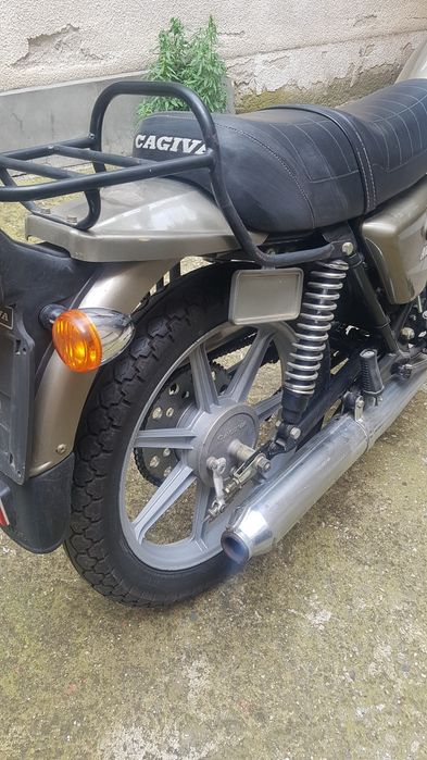 Cagiva moto morini 125cc Мотора е уникален неразличим от нов
