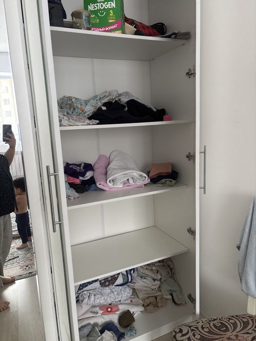 Продаю срочно шкаф