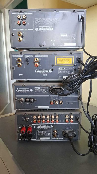 TEAC Hi-Fi Stereo система