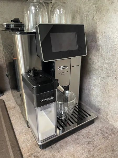 Кофемашина De'Longhi  ECAM610.74.MB |Высшее качество|Гарантия|Доставка
