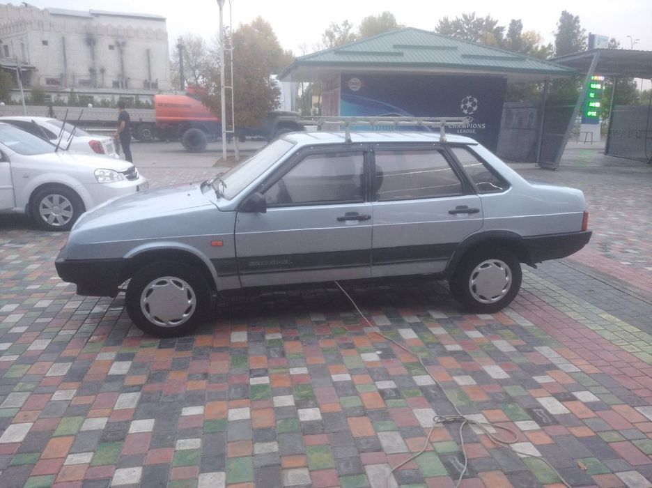 Срочно продам машину