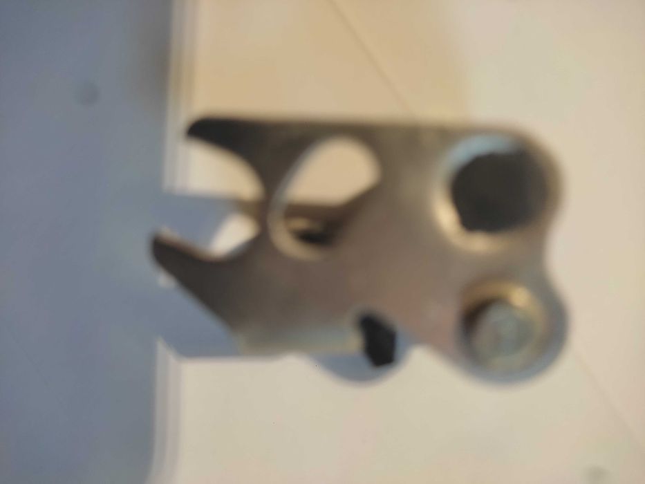 Продавам Чукче/наковалня/челюсти за спирачки на МЗ 125 /150 .