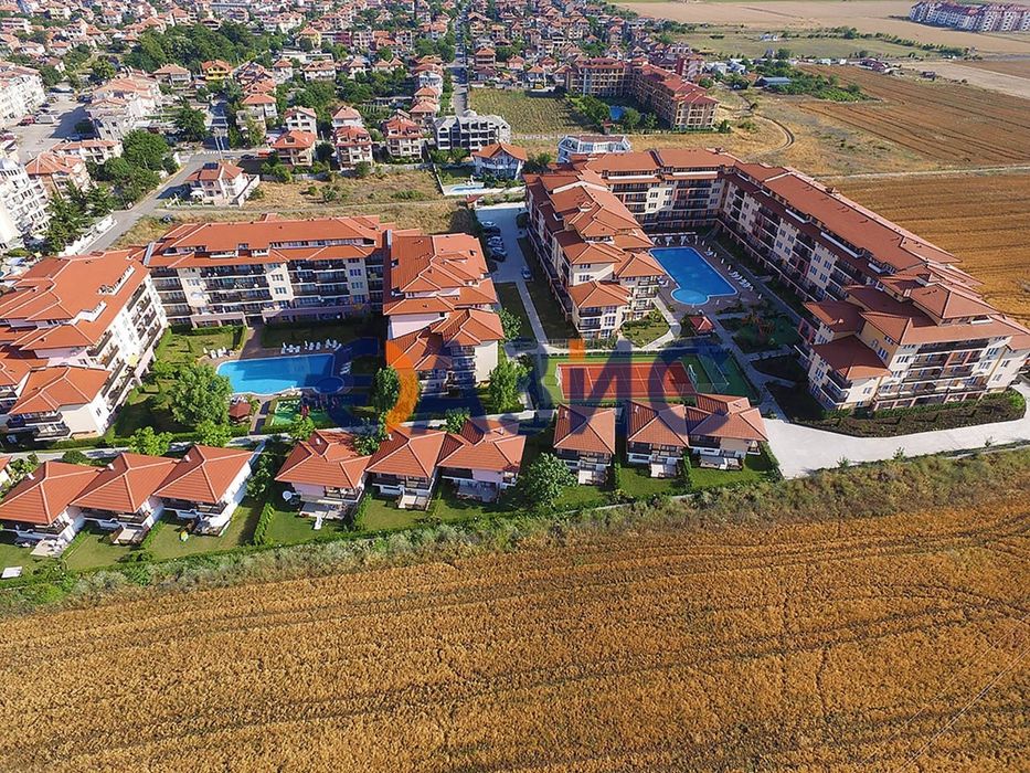 Продава се Двустаен апартамент в Ахелой - 63 кв.м за 1064 €/кв.м - Снимка #12