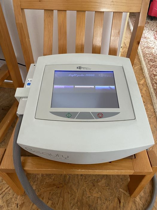 Vand echipament pentru cabinete de estetica