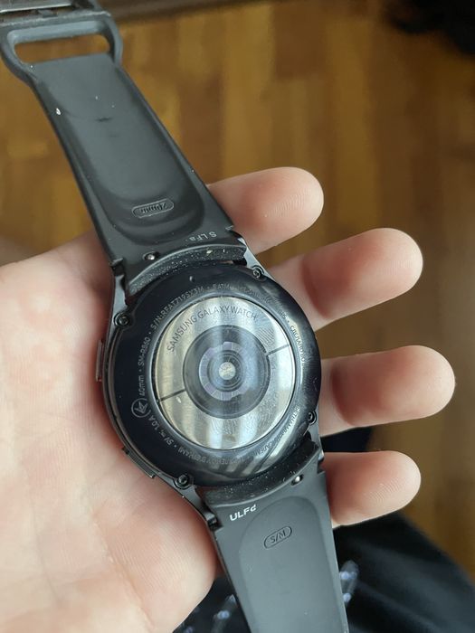 Galaxy Watch 4  модель