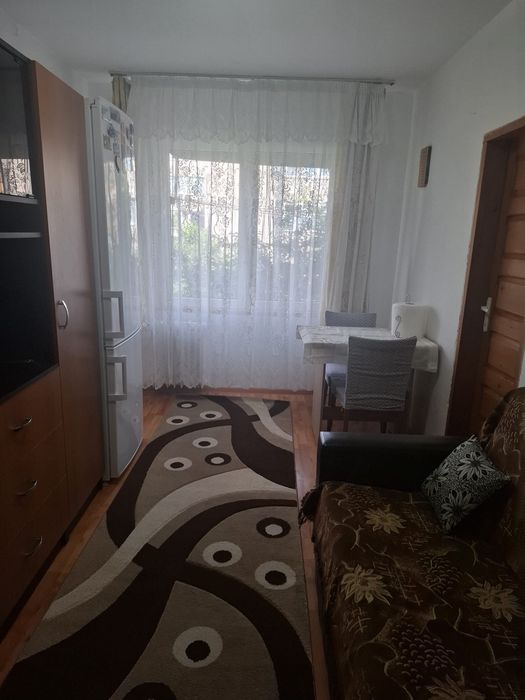 Inchiriez apartament 2 camere