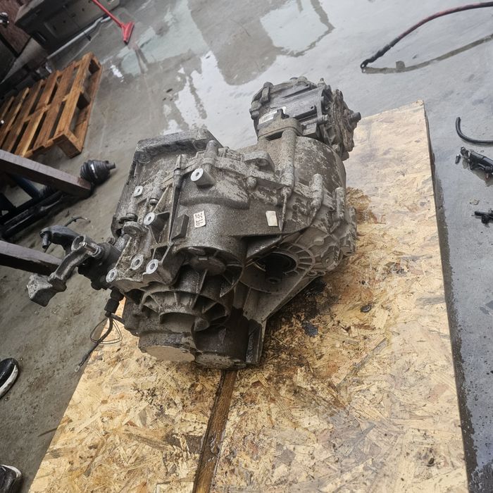 Ръчна скоростна кутия Volkswagen Tiguan 2.0 TDI 4x4 6ск - LMU