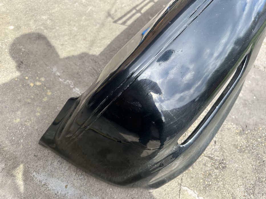 Передний бампер Lexus