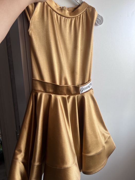 Турнирное платье