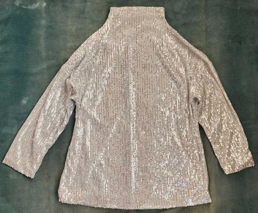 Новая серебристая блуза с пайетками "VANESSA", размер 52-54