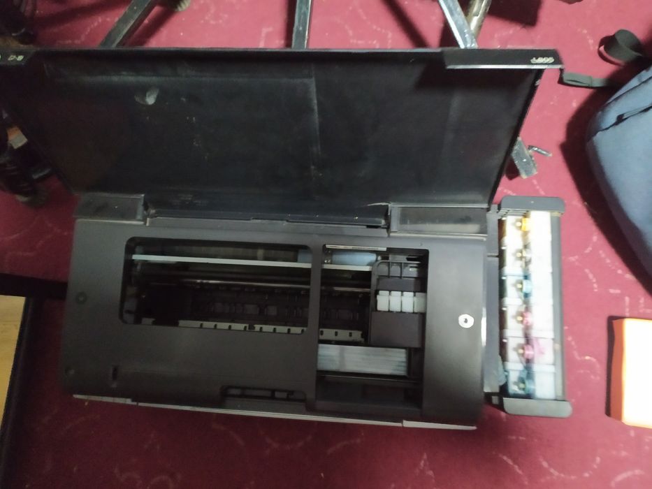 Foto printer L 805  4. Dona bor tanlab olasiz